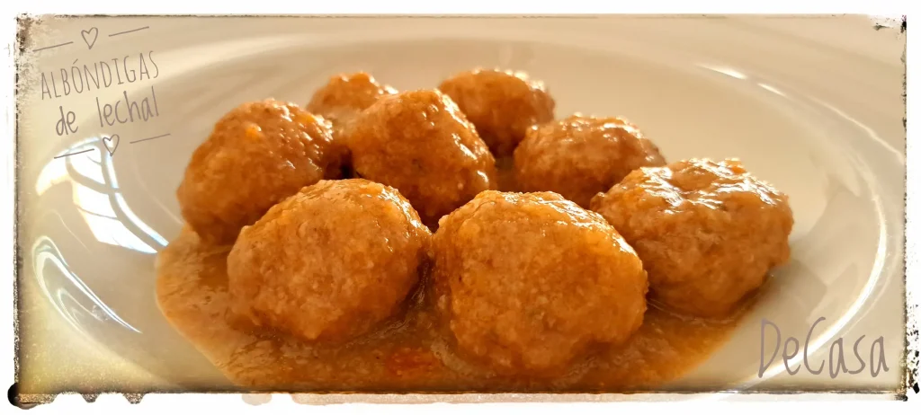 albondigas caseras de lechazo en el restaurante deCasa en Riaza